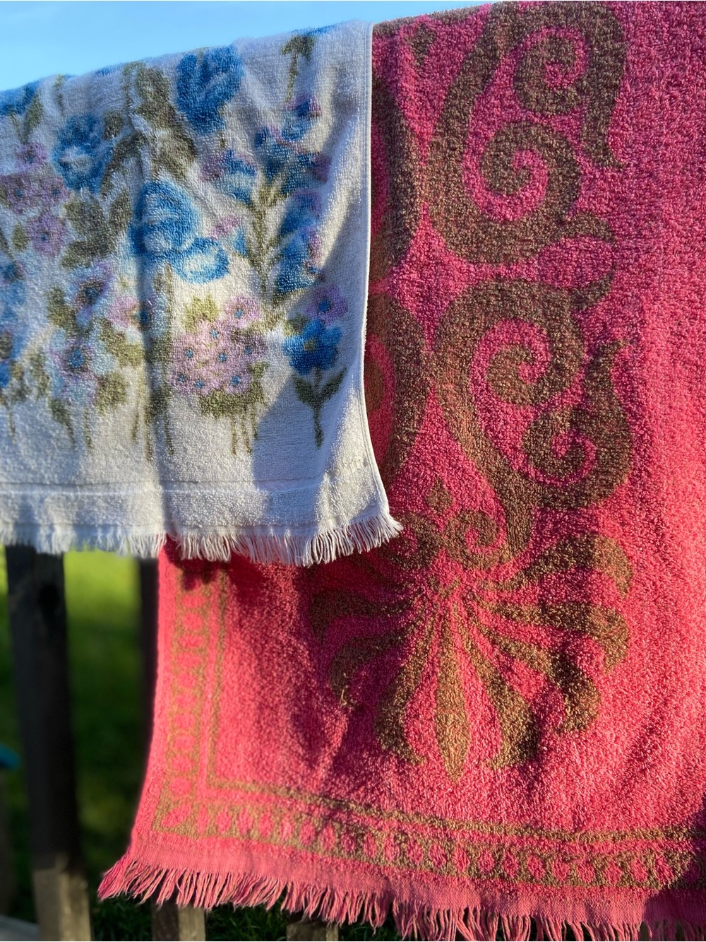 2pc VTG MC Shabby Chic Hand Towels Retro Bathroom Cotton Upcycle Cottagecore